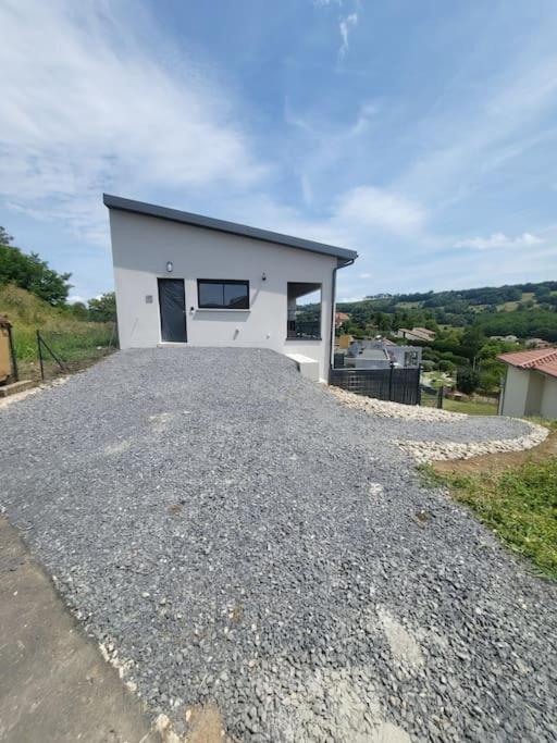 Rez-De-Jardin De Maison Avec Spa Et Borne D'Arcade Aurillac Exterior photo